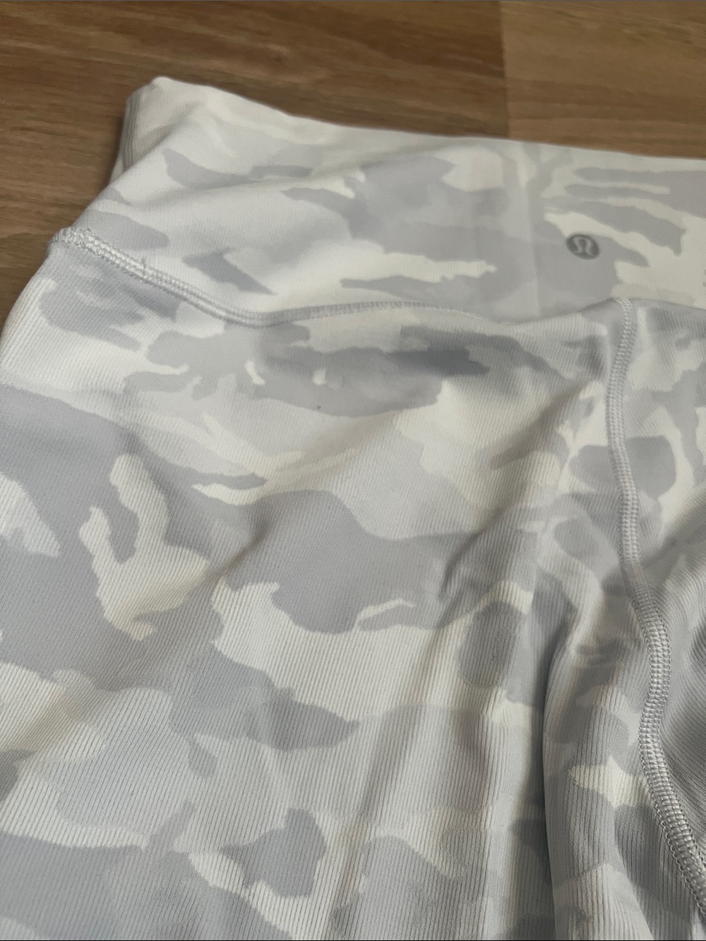 Lululemon Camo Leggings - Picture 6 of 6
